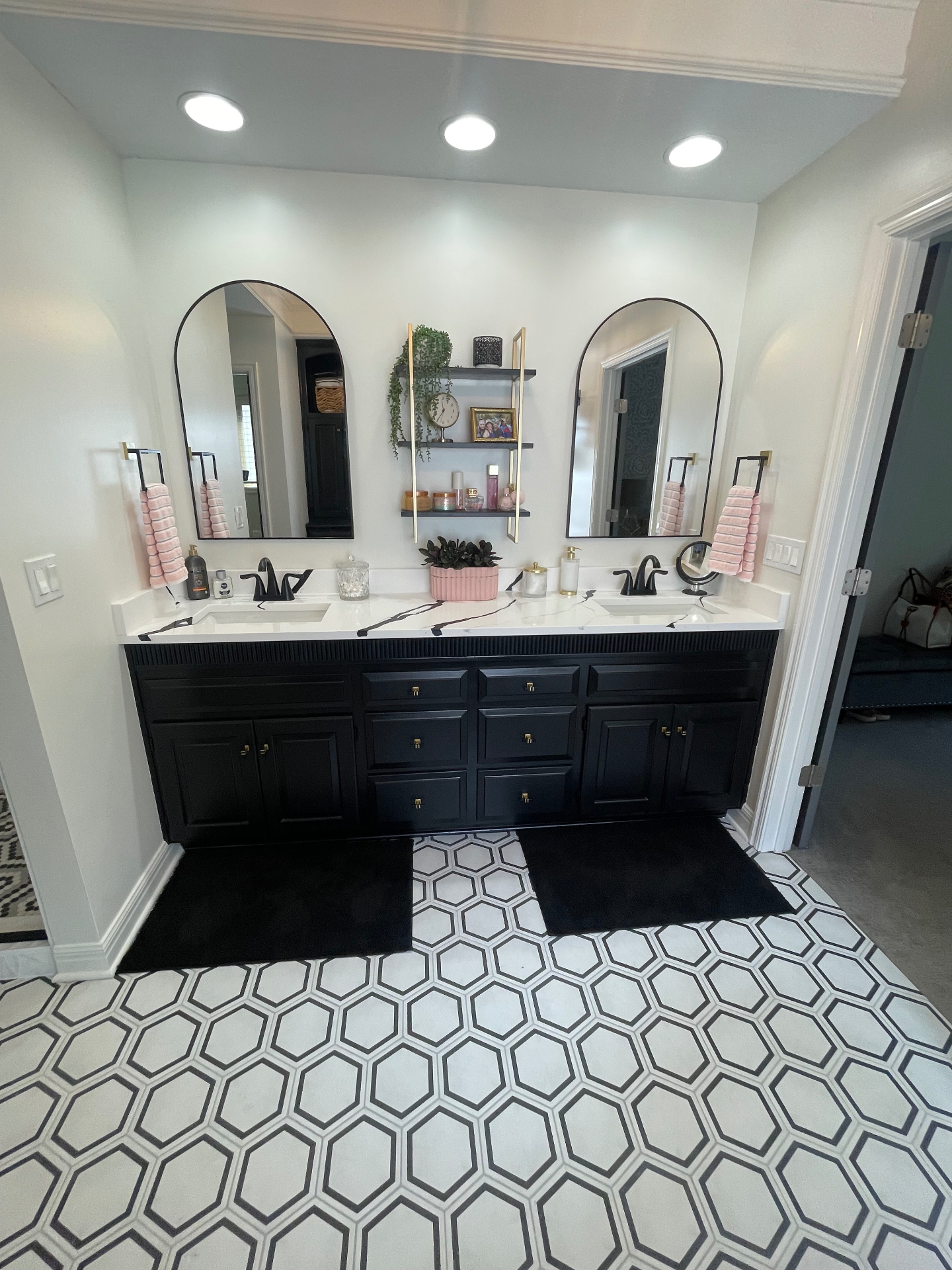 Double Vanity with Arched Mirrors