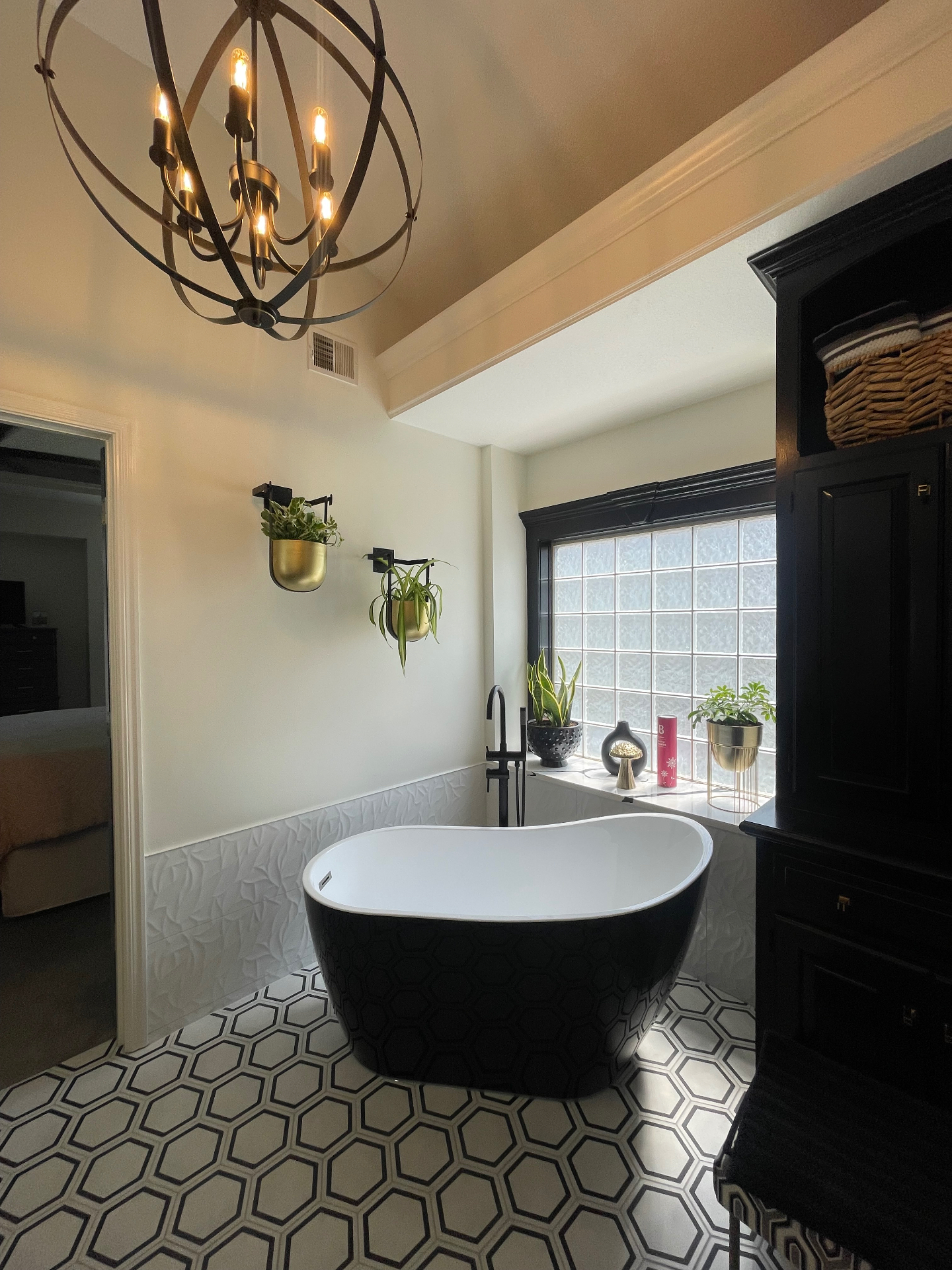 Freestanding Tub Retreat