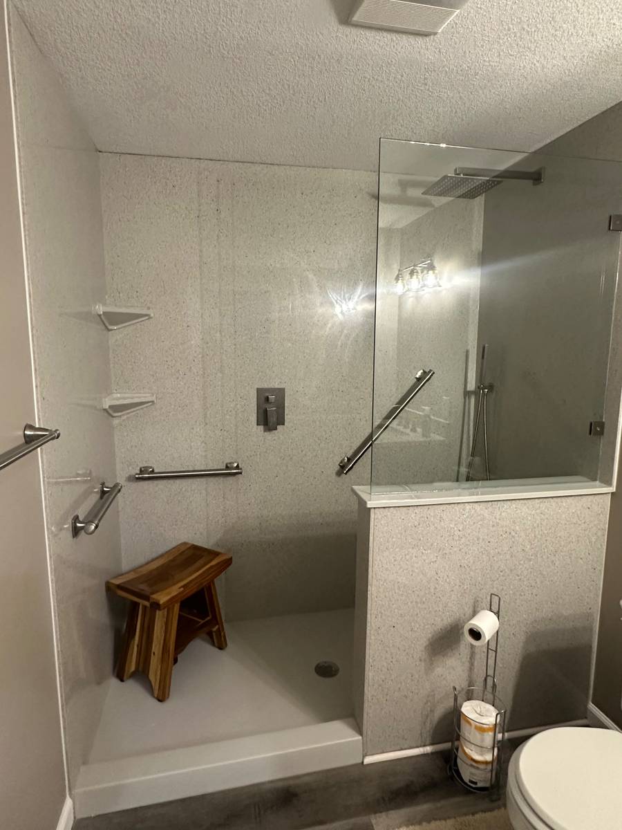 Accessible Low-Threshold Shower